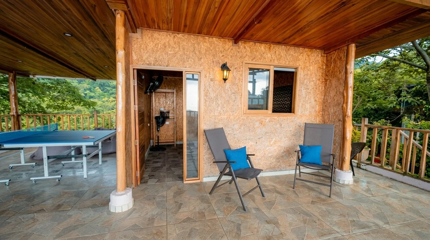 Terraza superior con zona de juegos